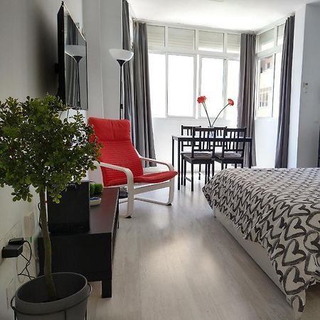 Amplio Estudio,Vista Mar Y Montana, A Pasos Del Centro Torremolinos Dış mekan fotoğraf