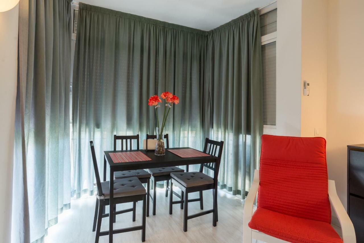 Amplio Estudio,Vista Mar Y Montana, A Pasos Del Centro Torremolinos Dış mekan fotoğraf